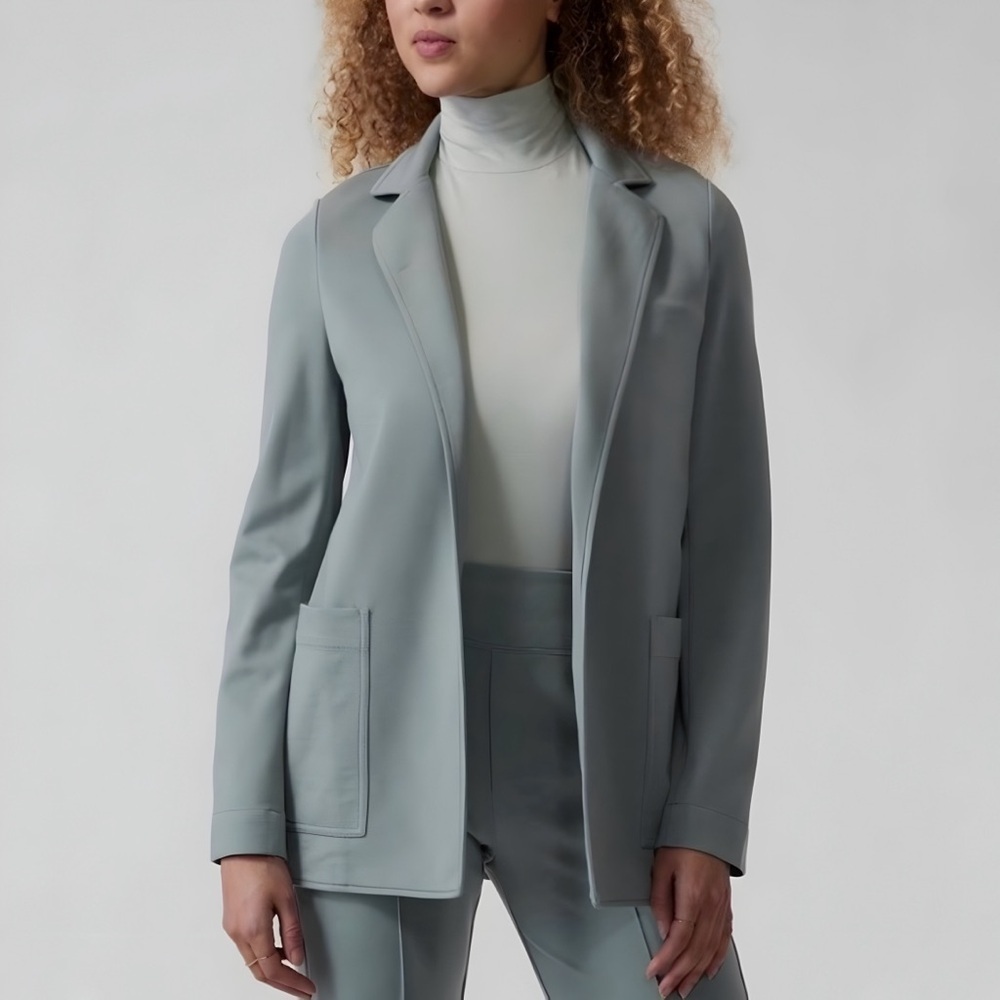 NWT Athleta Eastbound Travel Blazer | Minimalistic Grey | Size 0 - Picture 4 of 14
